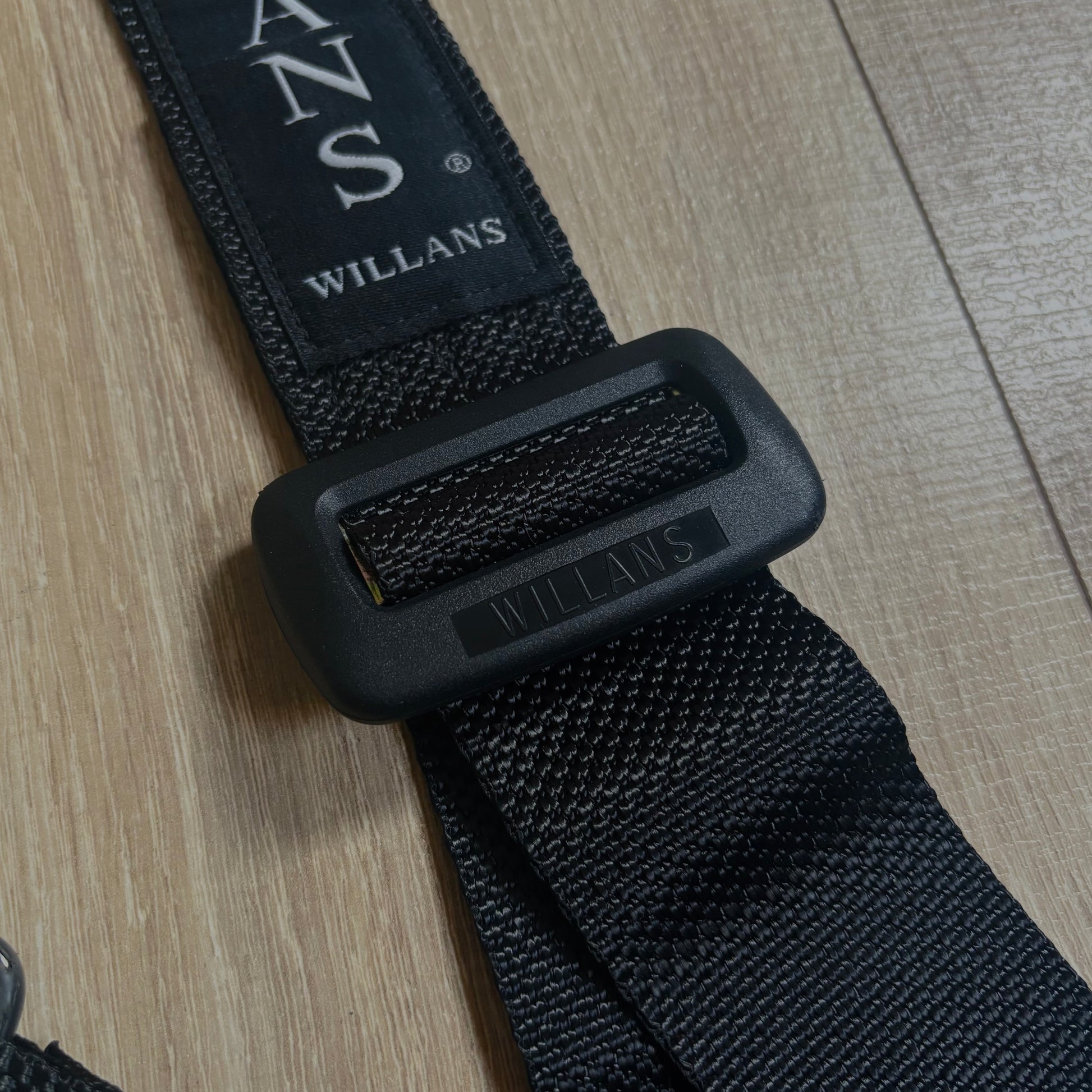 2x Black Willans Four Point Harness