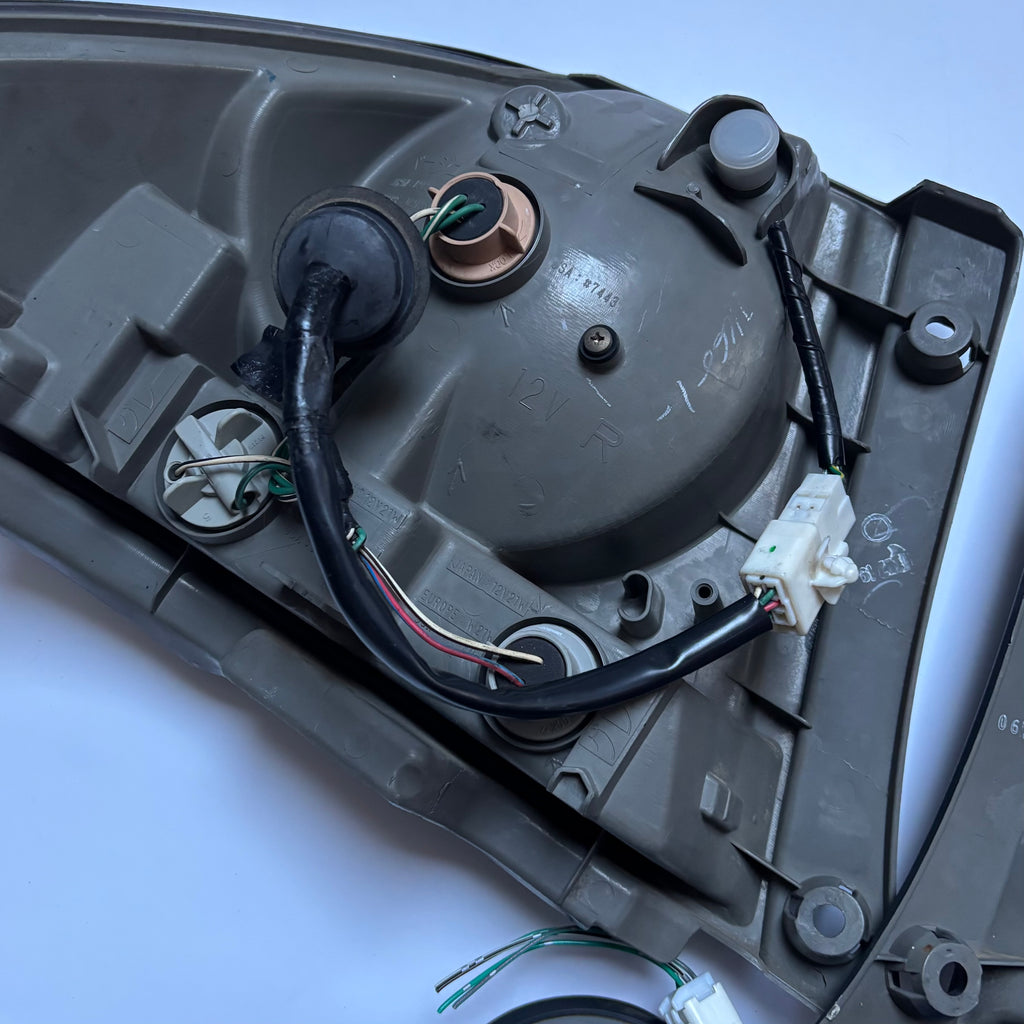 Toyota Altezza SXE10 Tail Lights