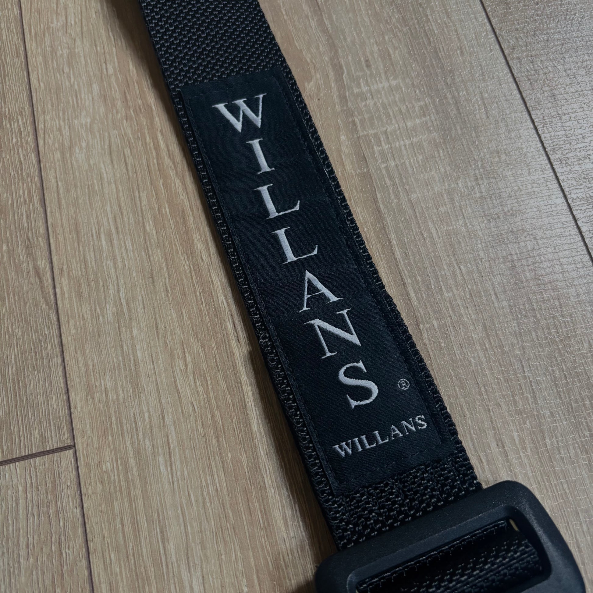 2x Black Willans Four Point Harness