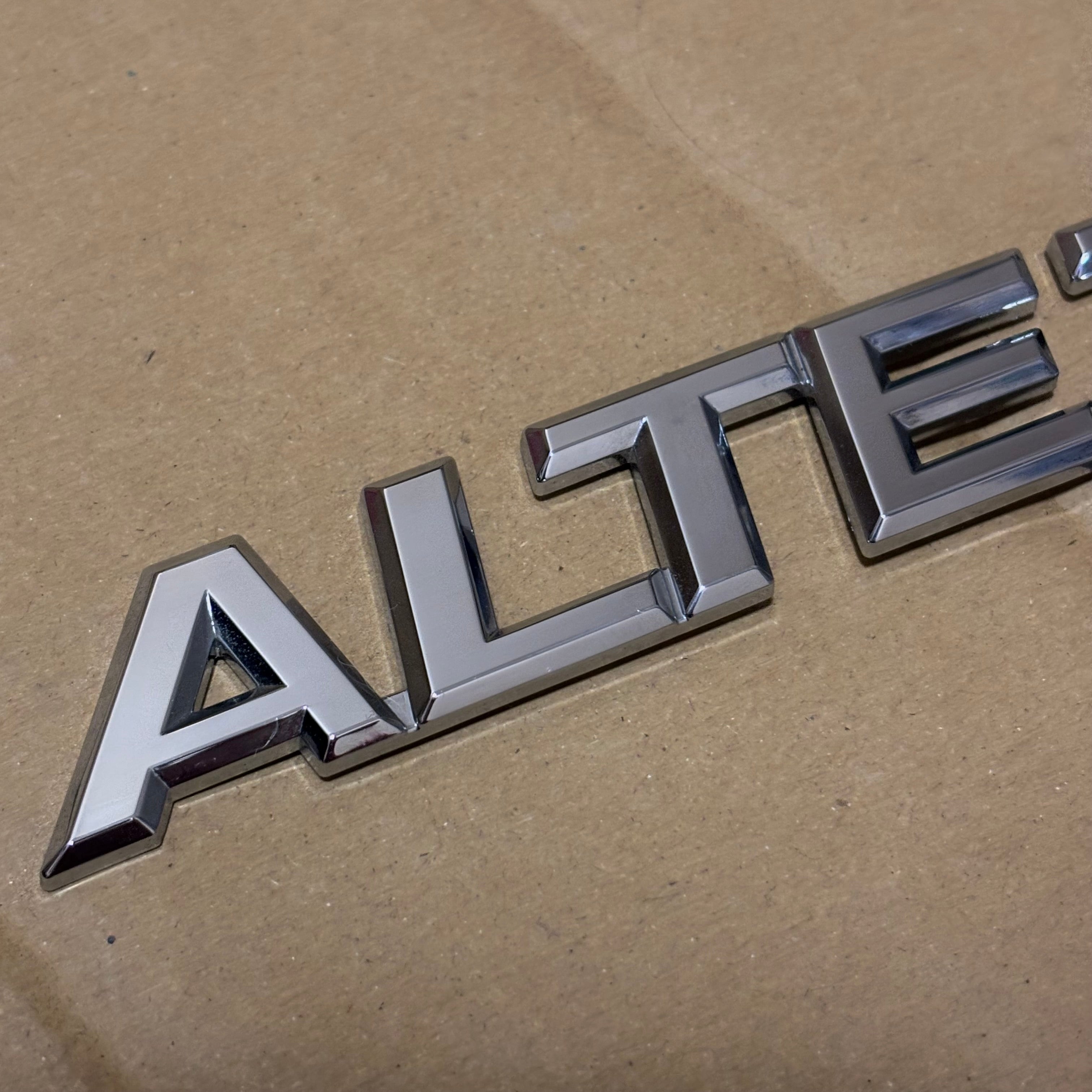 Toyota Altezza Rear Emblem